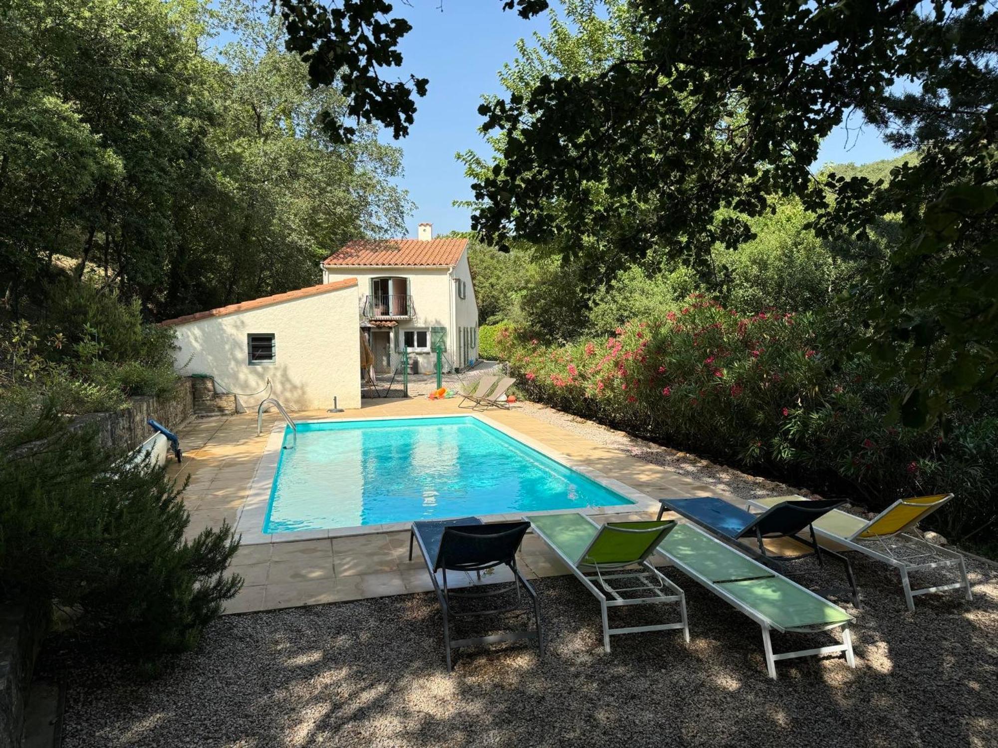 Maison avec piscine chauffée entre mer et montagne Montauriol  Exterior foto