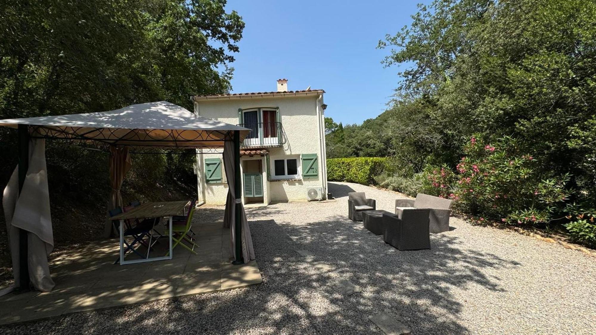 Maison avec piscine chauffée entre mer et montagne Montauriol  Exterior foto